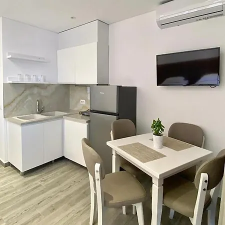 Edina By Hp Hotel Sarande