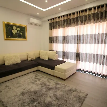 Edina By Hp Hotel *
