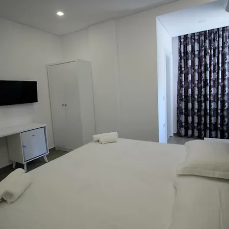 Hotel Edina By Hp
