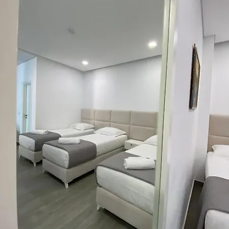 Otel Edina By Hp *