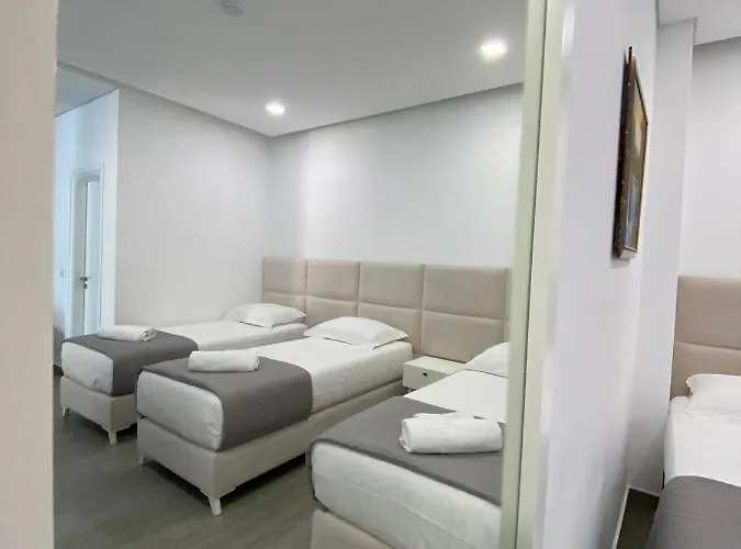 Hotel Edina By Hp *