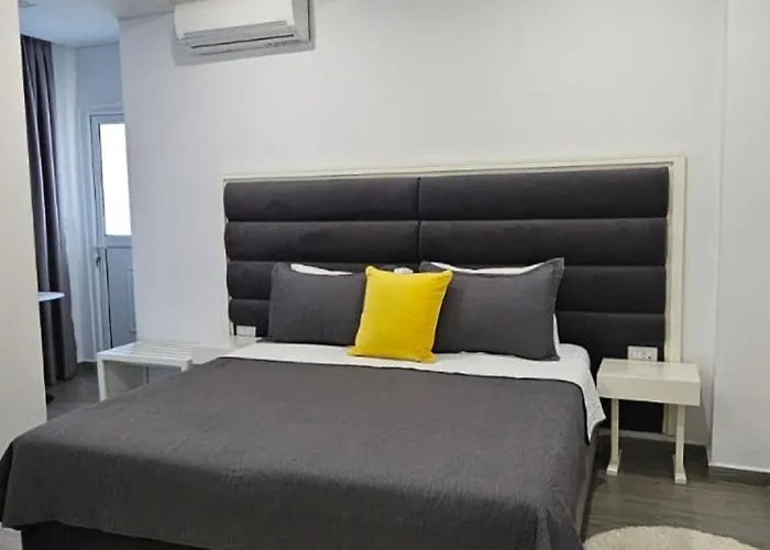 Edina By Hp Hotel Sarandë