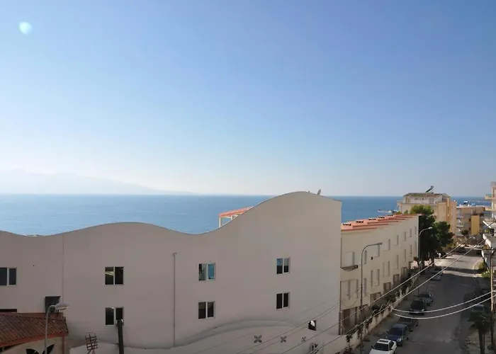 Edina By Hp * Sarandë