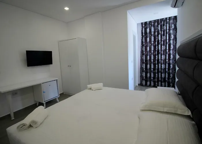 Hotel Edina By Hp