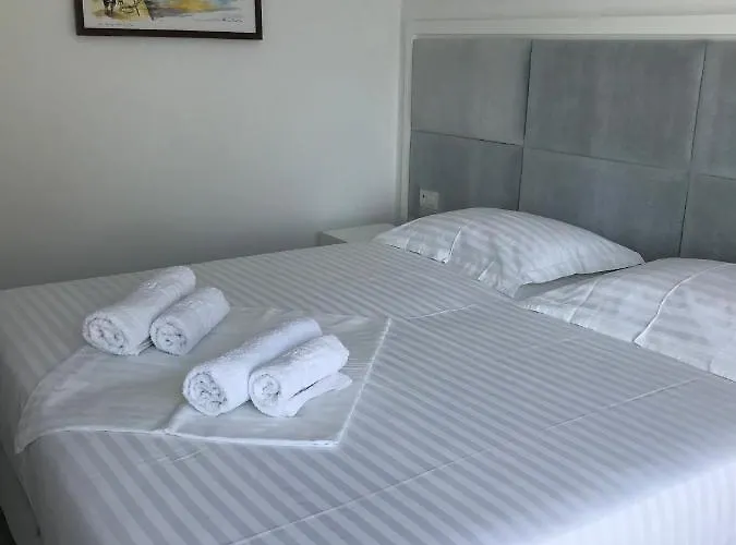 Hotel Edina By Hp
